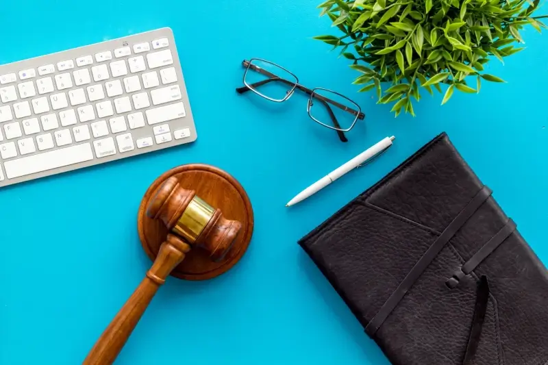 Co warto wiedzieć o aplikacji adwokackiej i radcowskiej?