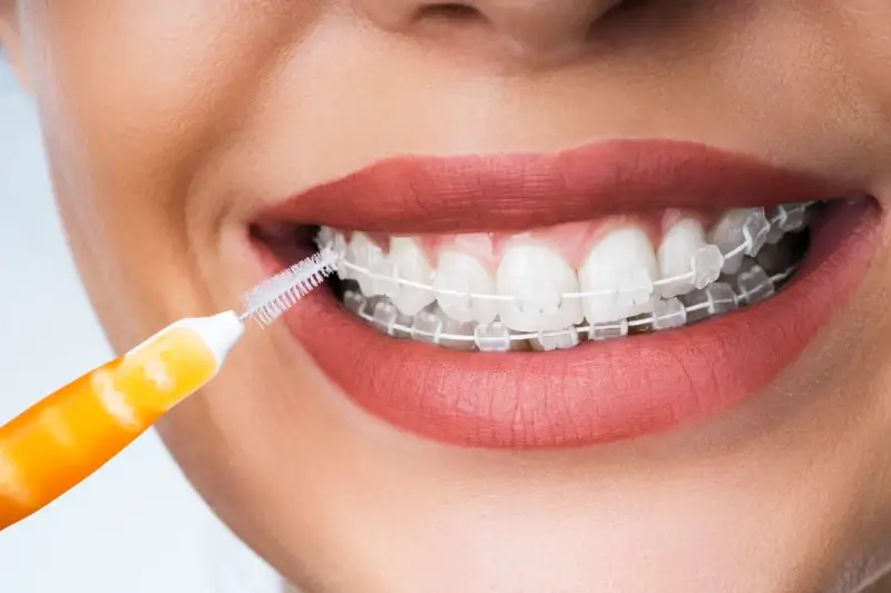 Czy leczenie kanałowe pod mikroskopem boli?